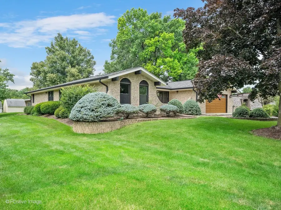 10s240 Hampshire Lane W, Willowbrook, IL 60527 - #3
