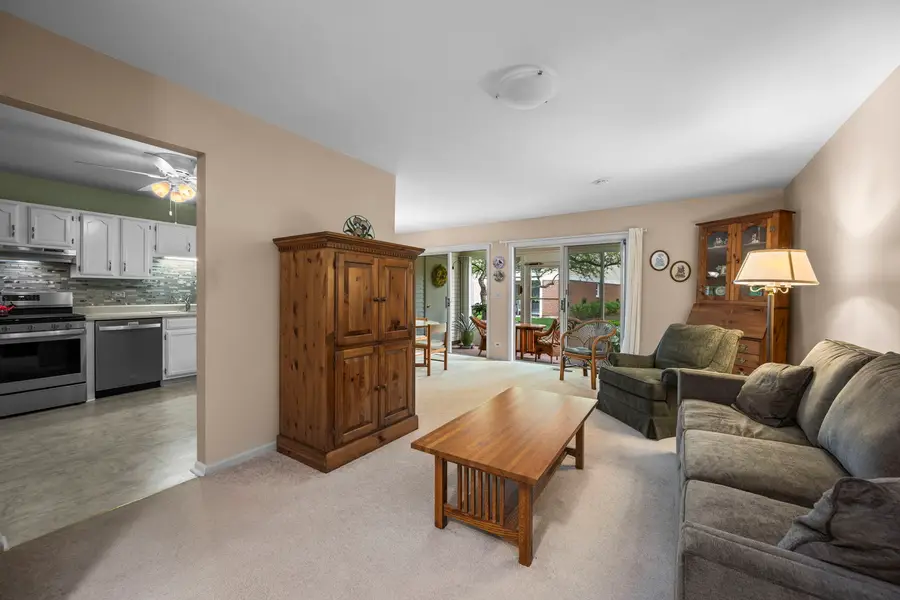 1309 Nutmeg Court #A, Mount Prospect, IL 60056 - #2