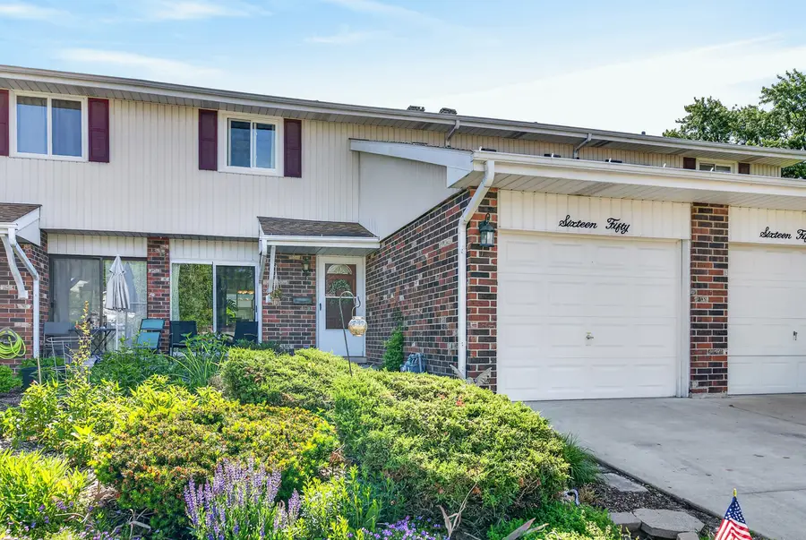 1650 Castbourne Court, Wheaton, IL 60189 - #3