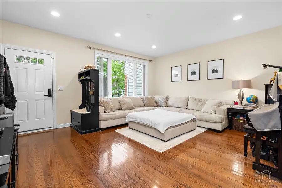 3300 S Western Avenue, Chicago, IL 60608 - #3