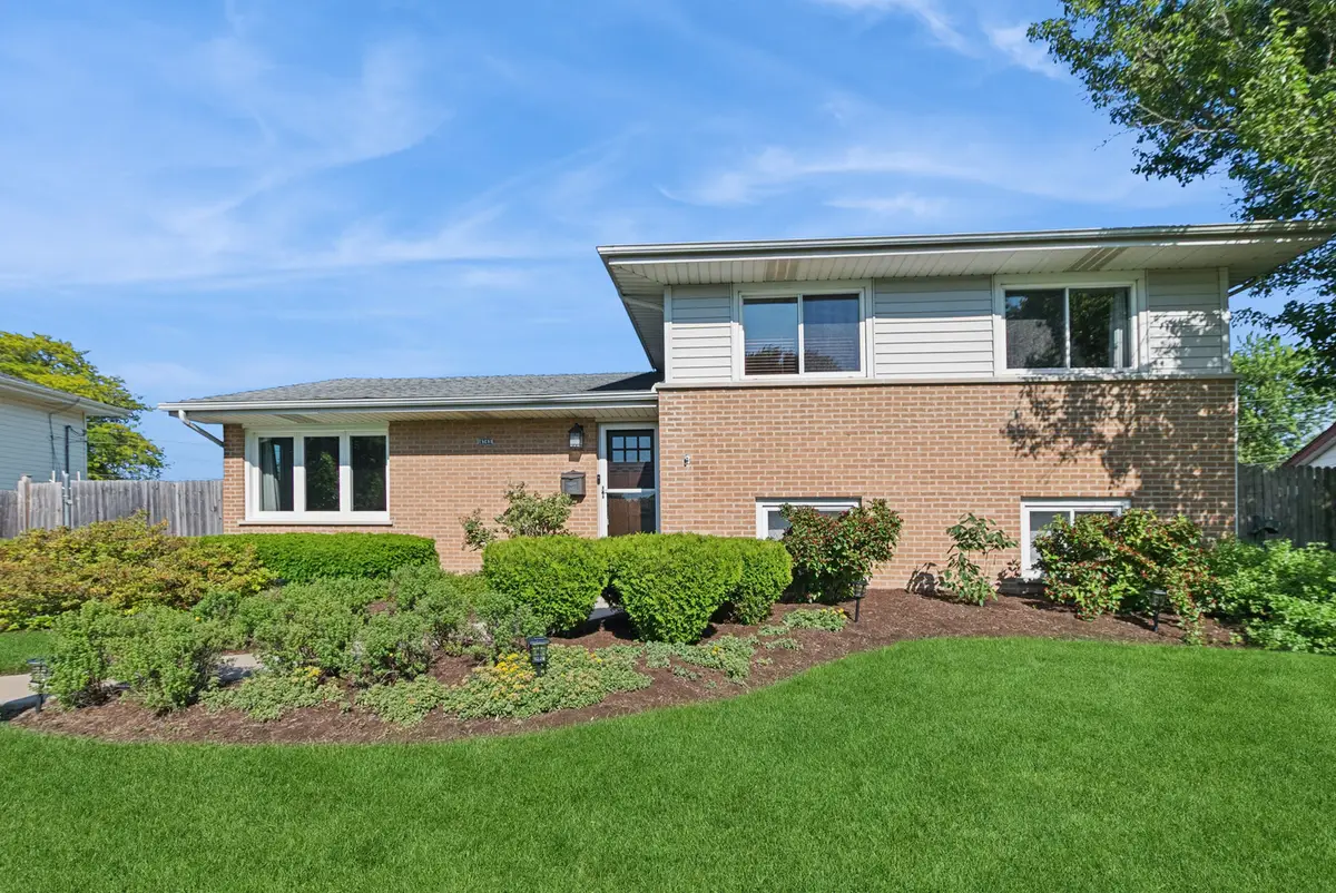 16743 S Odell Avenue S, Tinley Park, IL 60477 - #1