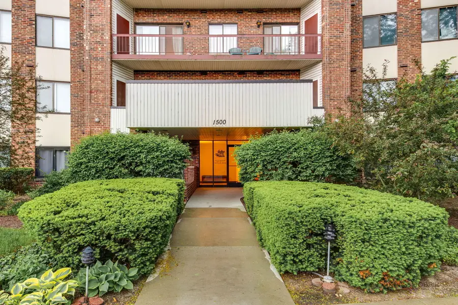 1500 Harbour Drive #4Q, Wheeling, IL 60090 - #3