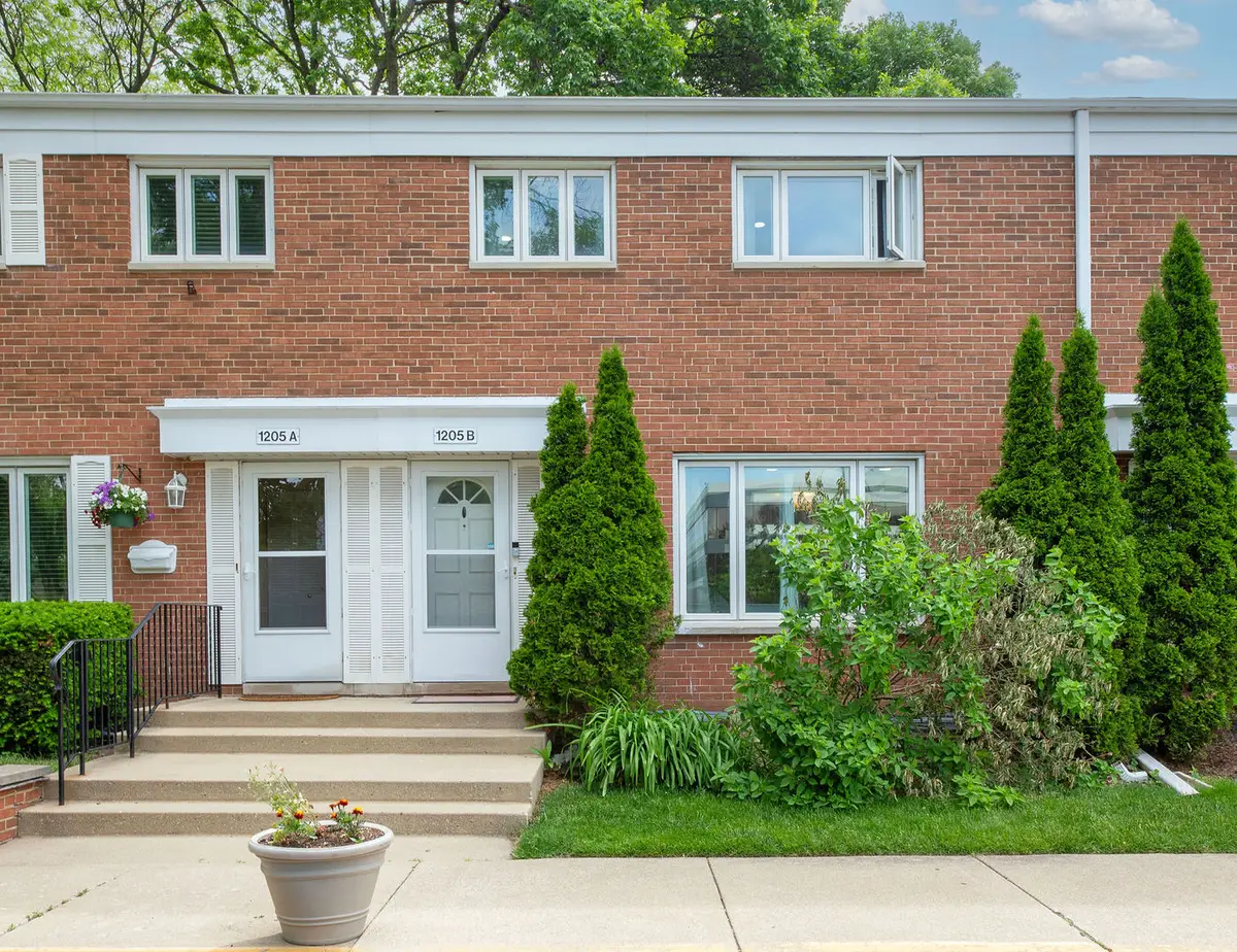 1205 Peterson Avenue #B, Park Ridge, IL 60068 - #1