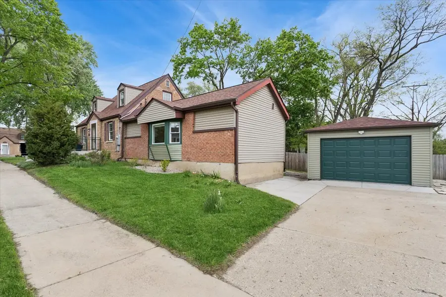 1118 Manchester Road, Wheaton, IL 60187 - #3