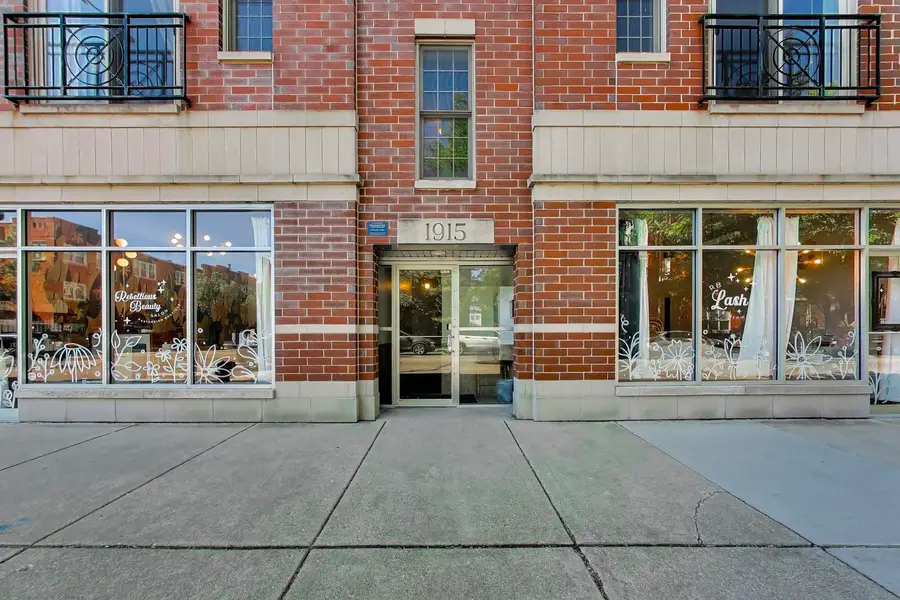1915 W Diversey Parkway #402, Chicago, IL 60614 - #2