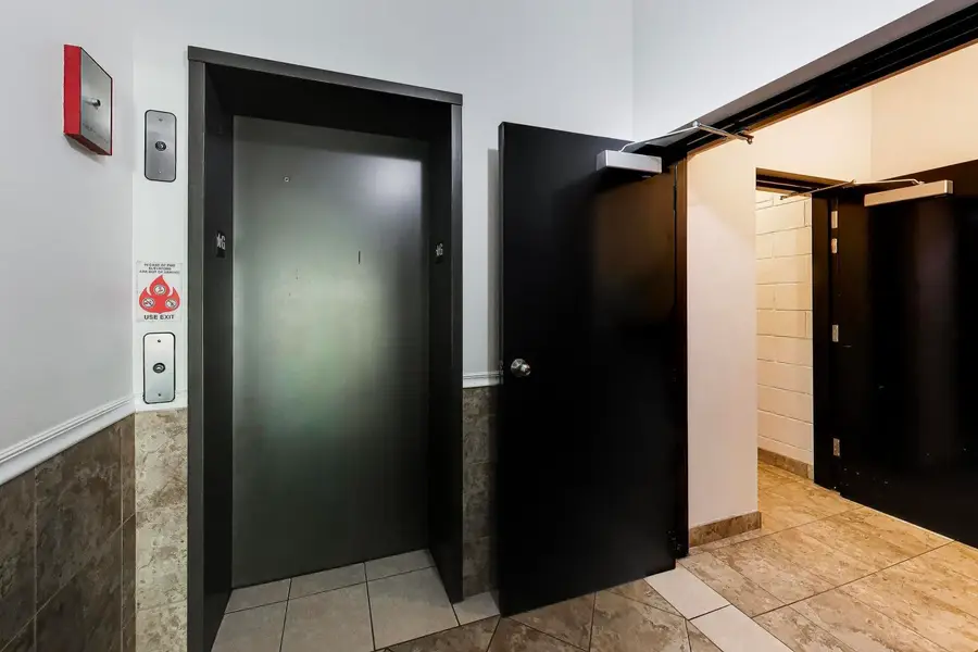 1915 W Diversey Parkway #402, Chicago, IL 60614 - #3