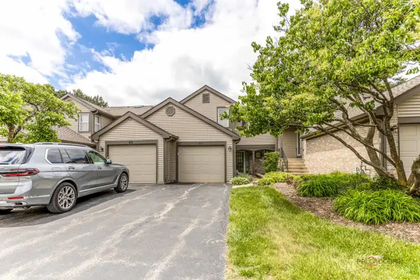 978 Buttercreek Court #978, Hoffman Estates, IL 60169