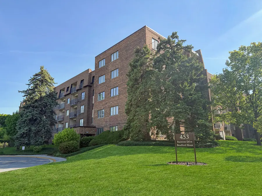 453 Raintree Drive #1N, Glen Ellyn, IL 60137 - #2