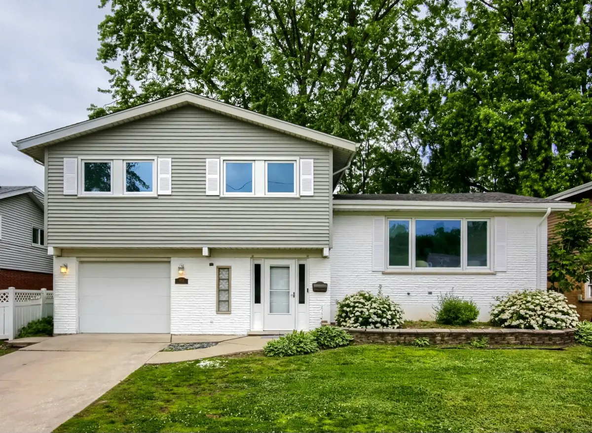 10112 S Kostner Avenue, Oak Lawn, IL 60453 - #1