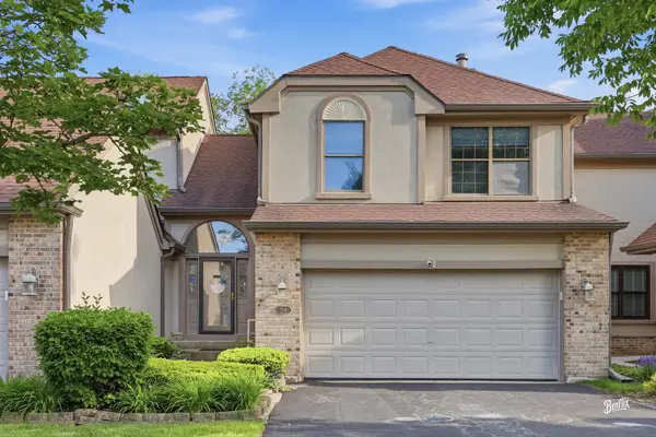 204 Bright Ridge Drive, Schaumburg, IL 60194