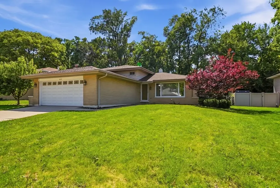 1432 Schramm Drive, Westmont, IL 60559 - #2