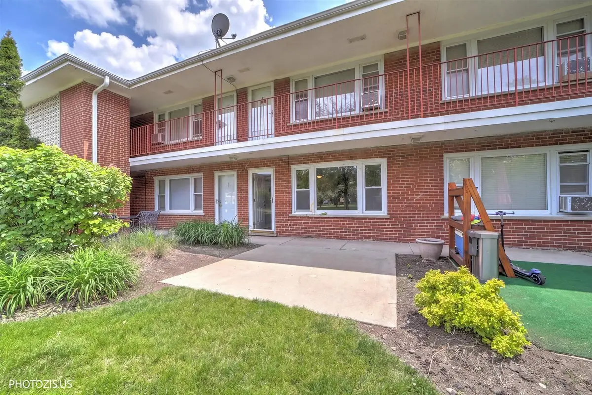 1101 Holiday Lane #3, Des Plaines, IL 60016 - #1