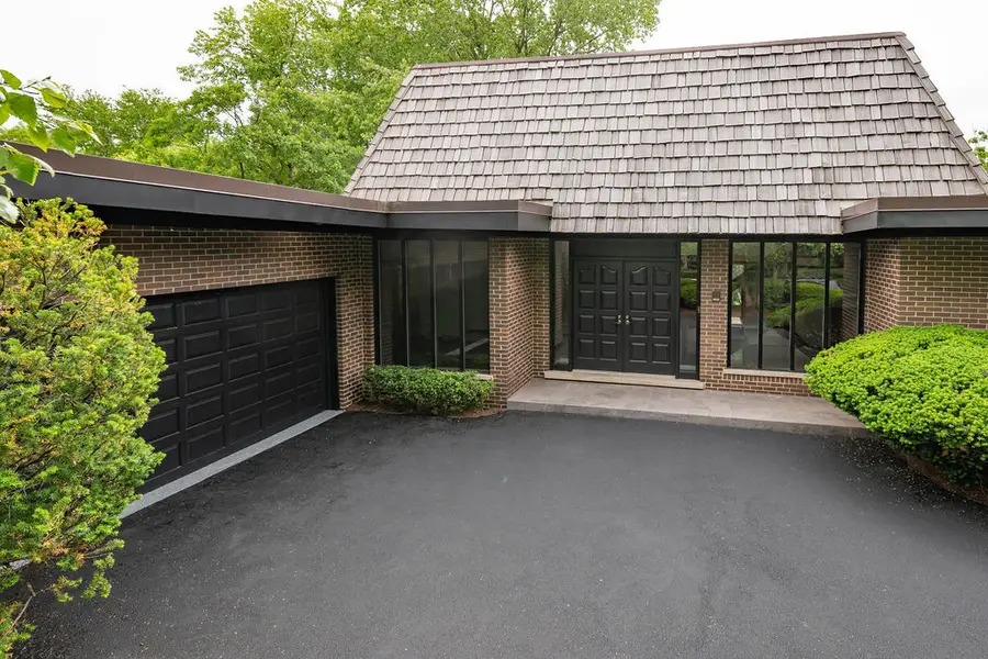 8100 S Park Avenue, Burr Ridge, IL 60527 - #2