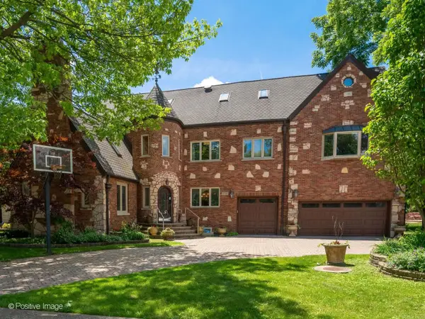 6738 N Sauganash Avenue, Lincolnwood, IL 60712