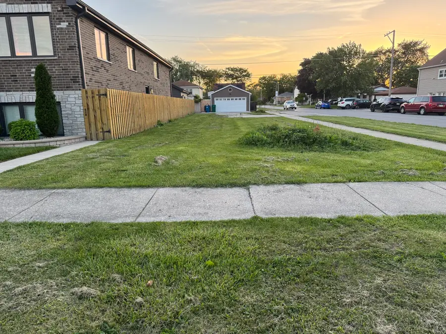 4902 S Lockwood Avenue, Chicago, IL 60638 - #3