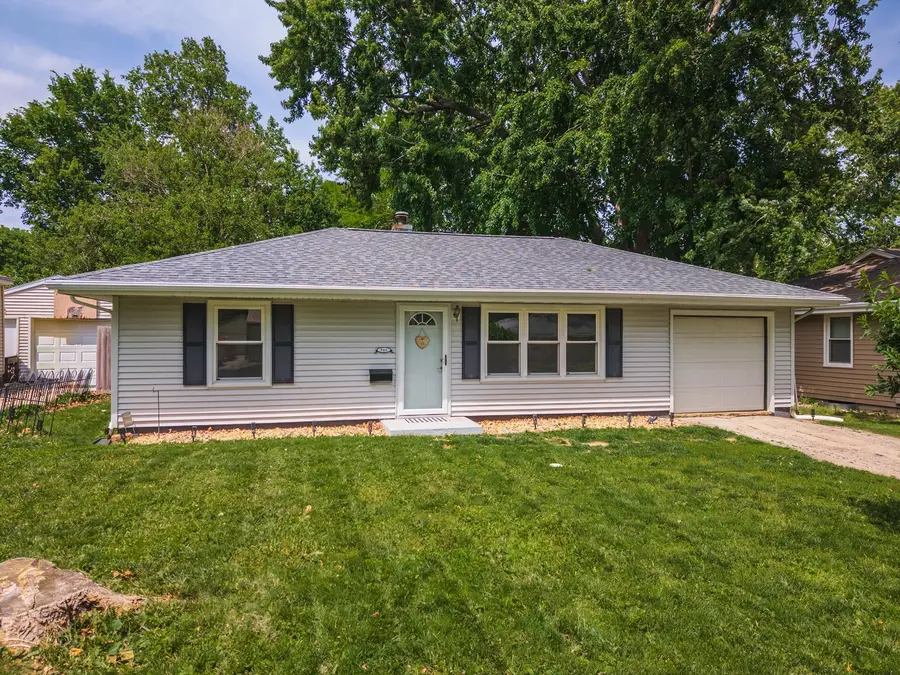 906 Fairchild Avenue, Normal, IL 61761 - #2