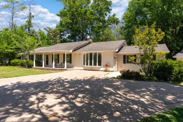 137 Peachtree Lane, Carbondale, IL 62902