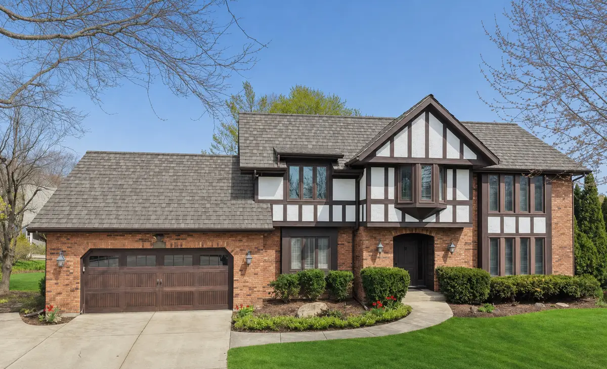 842 Furlong Drive, Libertyville, IL 60048 - #1