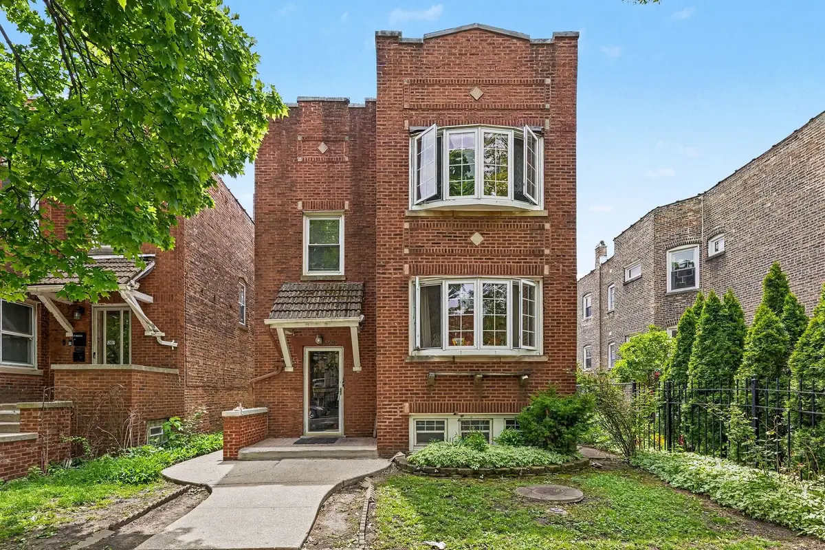 5005 W Altgeld Street, Chicago, IL 60639 - #1