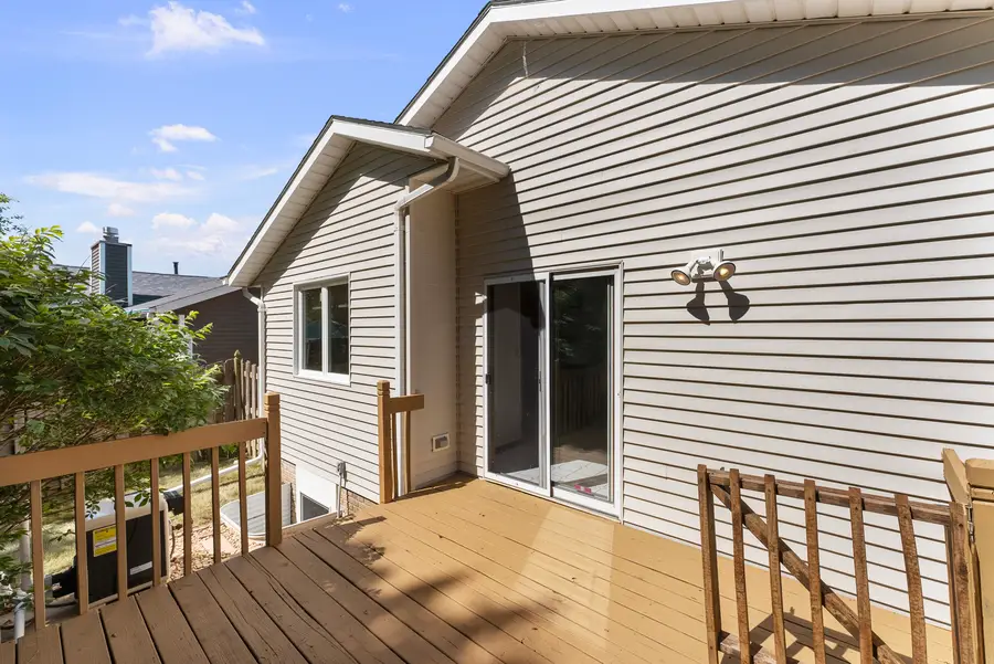 4695 Lockwood Court, Bettendorf, IA 52722 - #3