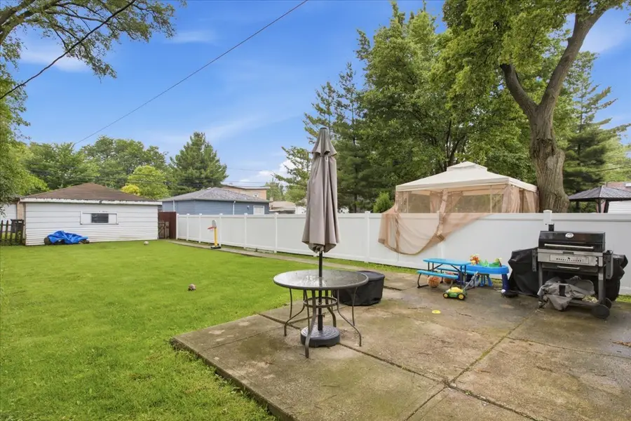 8920 Bennett Avenue, Evanston, IL 60203 - #3