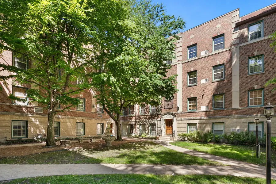 1810 W Chase Avenue #1, Chicago, IL 60626 - #2