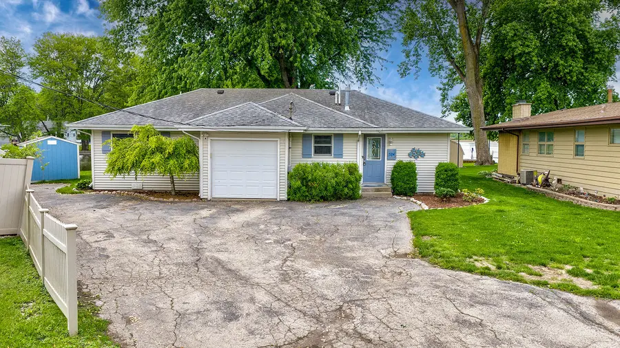 524 Park Avenue, Fox Lake, IL 60020 - #3