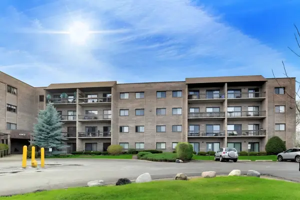 1400 N Elmhurst Road #319, Mount Prospect, IL 60056