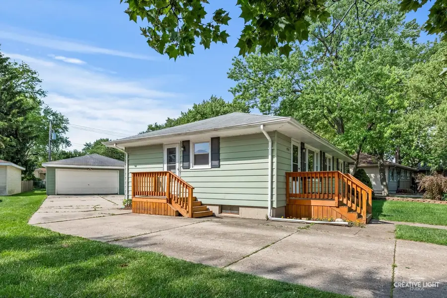 1732 Roanoak Avenue, Aurora, IL 60506 - #2