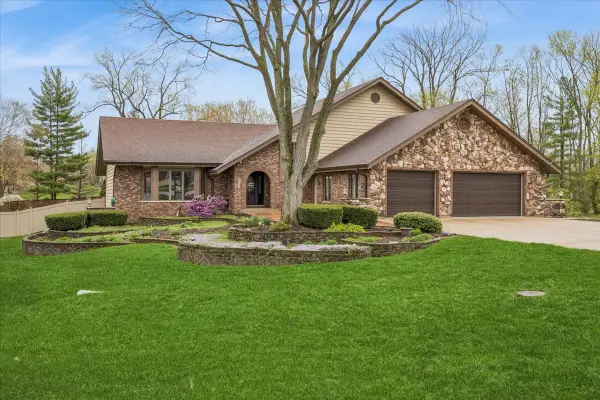 6037 Dunham Road, Downers Grove, IL 60516
