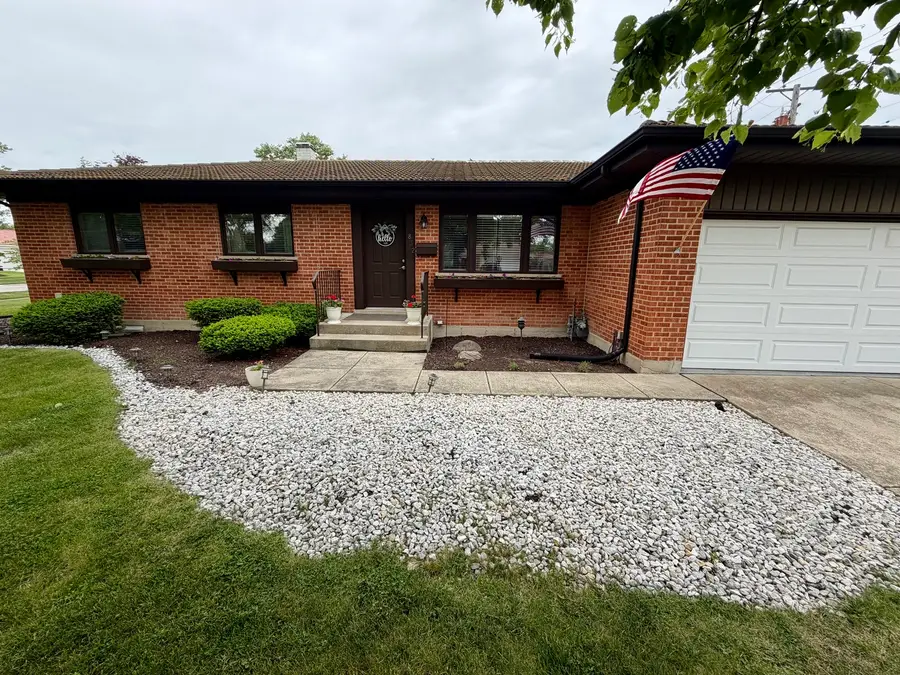 832 Leahy Circle, Des Plaines, IL 60016 - #3