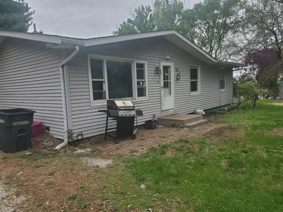 138 W 5th Avenue, Woodhull, IL 61490 - #1