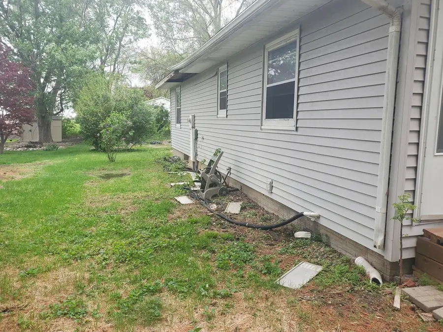 138 W 5th Avenue, Woodhull, IL 61490 - #3
