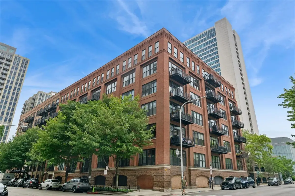520 W Huron Street #603, Chicago, IL 60654 - #1