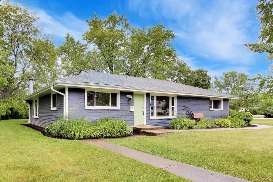 10 Rugby Road, Lake Zurich, IL 60047 - #2