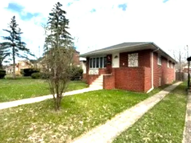 14241 Mackinaw Avenue, Burnham, IL 60633 - #3
