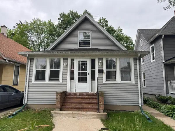 1019 Prospect Street, Elgin, IL 60120