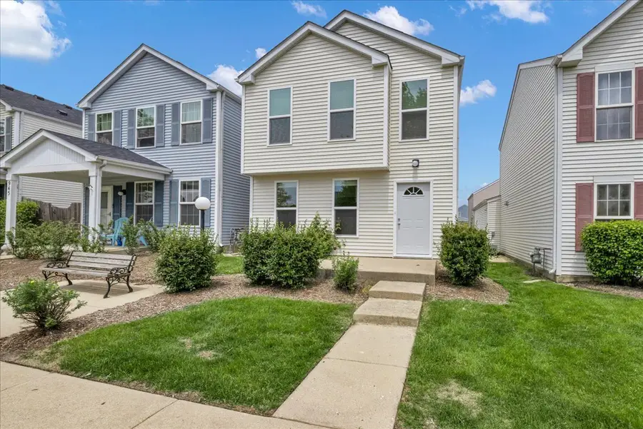 943 Four Seasons Boulevard #943, Aurora, IL 60504 - #3
