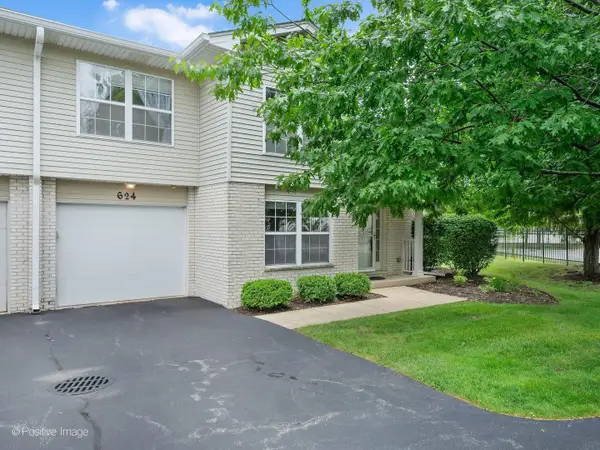 624 Beaver Court #624, Naperville, IL 60563