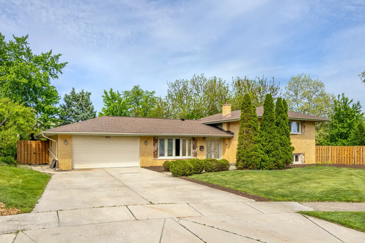 8610 Orchard Drive, Hickory Hills, IL 60457 - #1