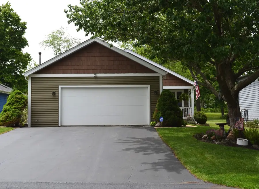 3813 Illinois Street, Crystal Lake, IL 60014 - #3