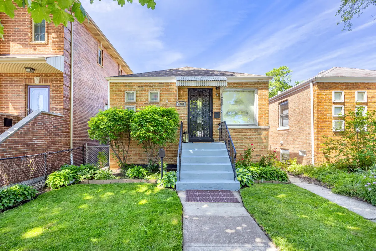 4906 W Argyle Street, Chicago, IL 60630 - #1