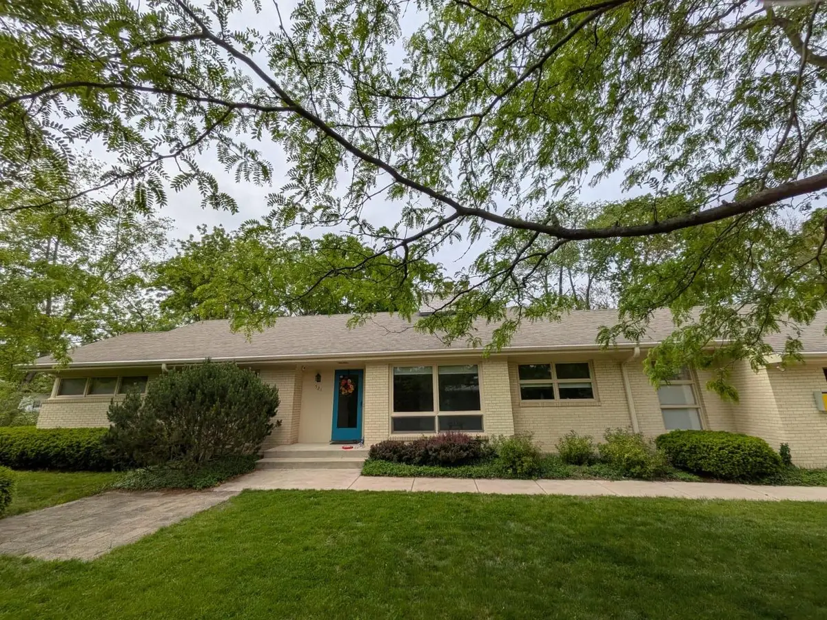 521 College Terrace, Dekalb, IL 60115 - #1