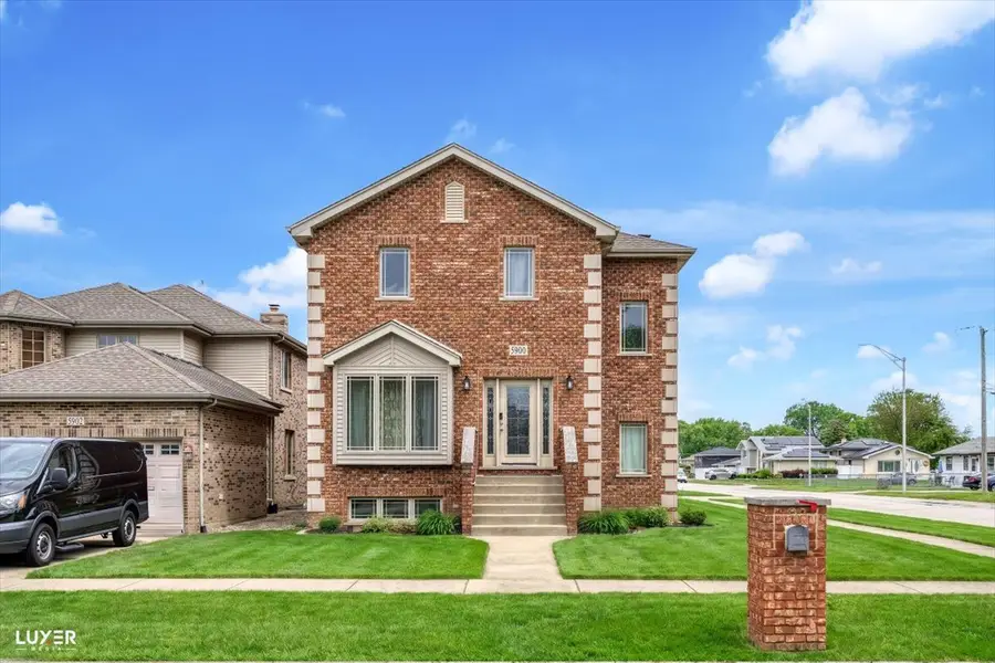 5900 W 90th Street, Oak Lawn, IL 60453 - #3