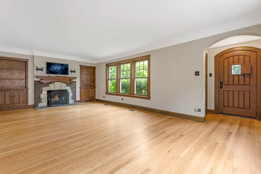 166 Akenside Road, Riverside, IL 60546 - #3