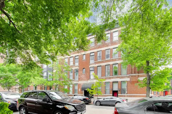223 W Wisconsin Street #2D, Chicago, IL 60614
