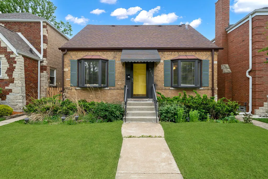 6219 N Lenox Avenue, Chicago, IL 60646 - #1