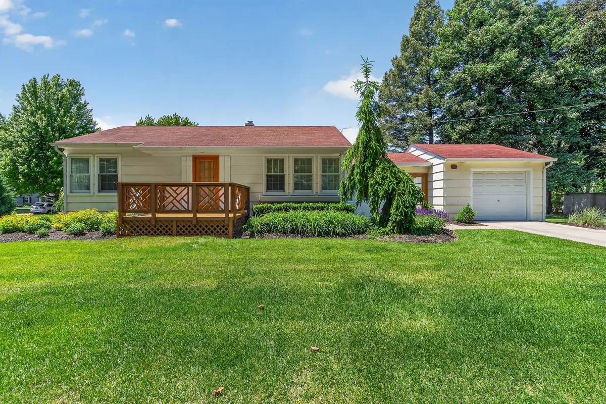 69 Central Avenue, Aurora, IL 60506 - #1