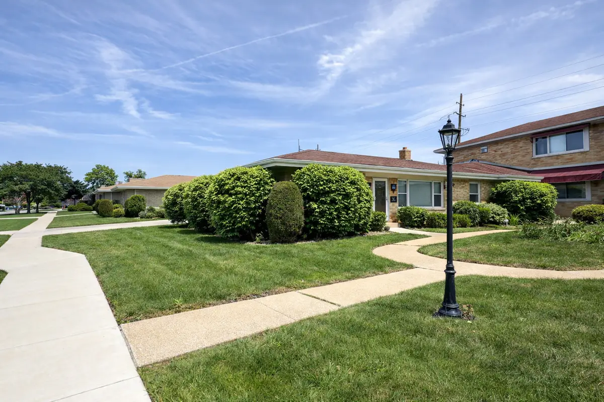 1547 Balmoral Avenue, Westchester, IL 60154 - #1