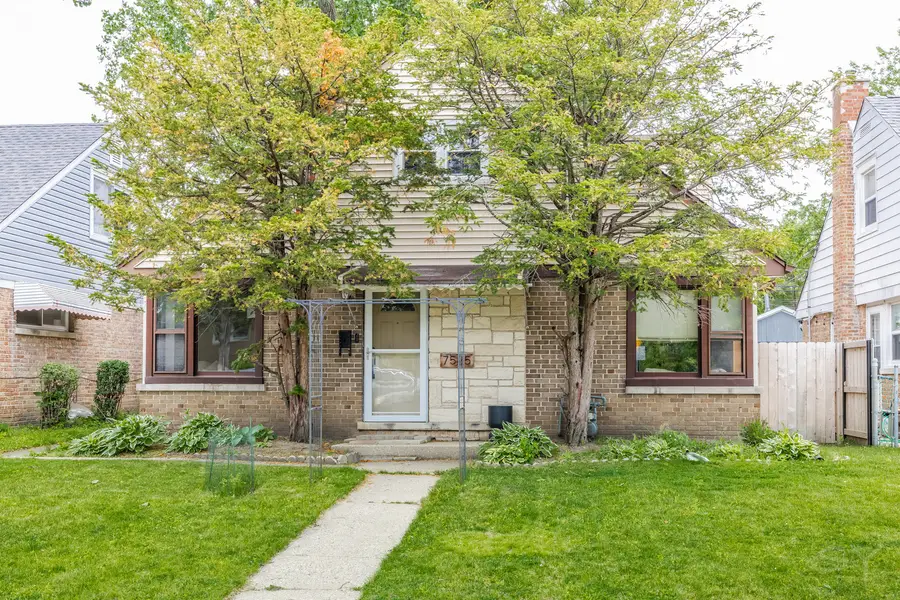 7535 Kenton Avenue, Skokie, IL 60076 - #2